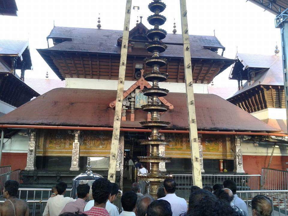 Guruvayur Sri Krishna Temple Kerala
