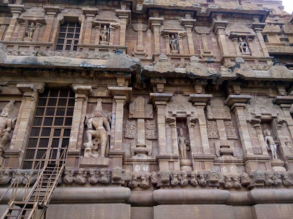 Thanjavur Brihadeeshwarar Temple