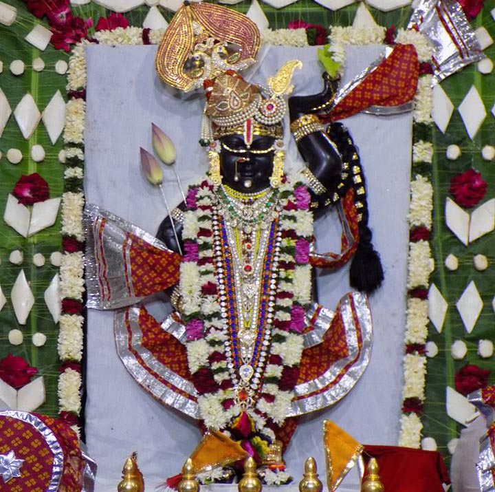 Shrinathji Temple Nathdwara Timings Darshan Details Pooja Booking