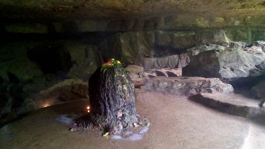 Mawjymbuin Caves Meghalaya