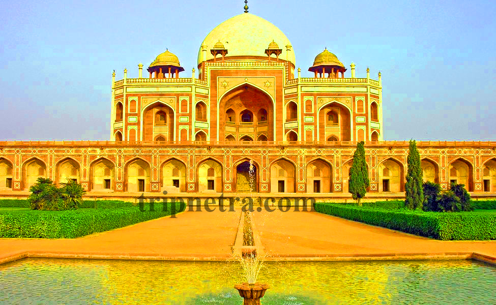 Top Places To Visit in Delhi