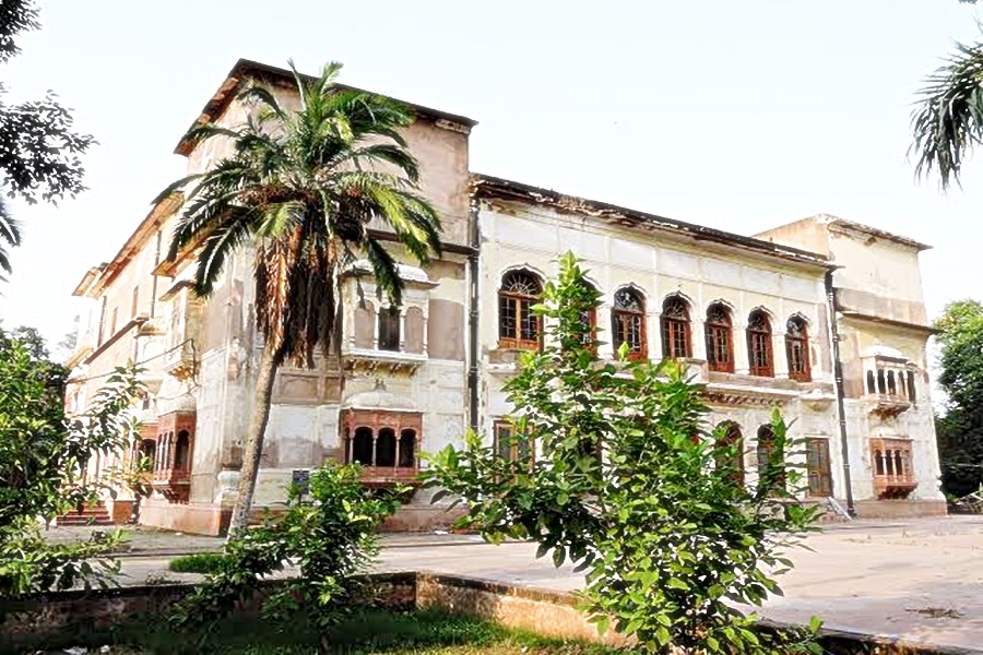 Summer Palace of Maharaja Ranjit Singh Punjab a place to Visit in Punjab