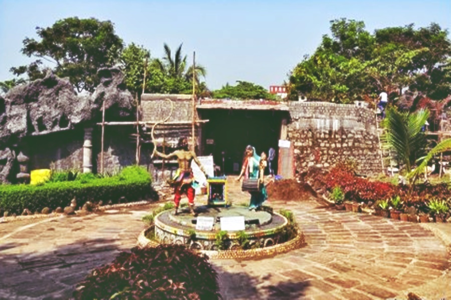 Siddhagiri Gramjivan Museum Kolhapur