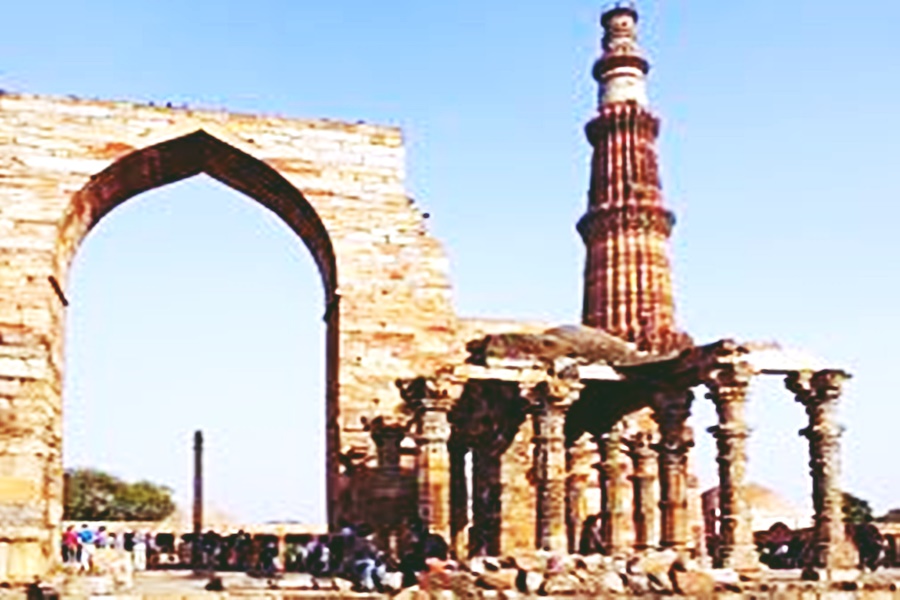 Qutub Minar iron pillar