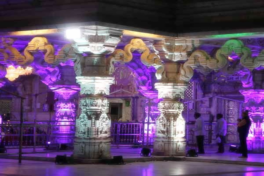 Inside the temple of Ambaji
